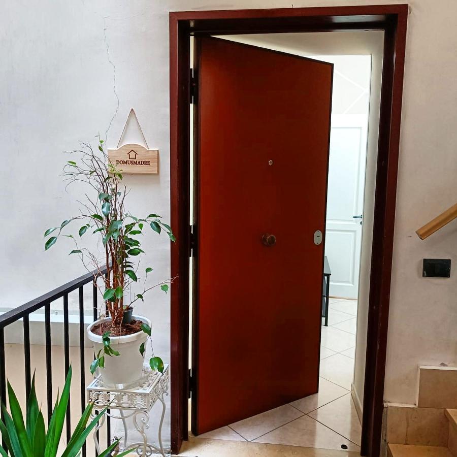 Domusmadre Apartment Napoli Ngoại thất bức ảnh